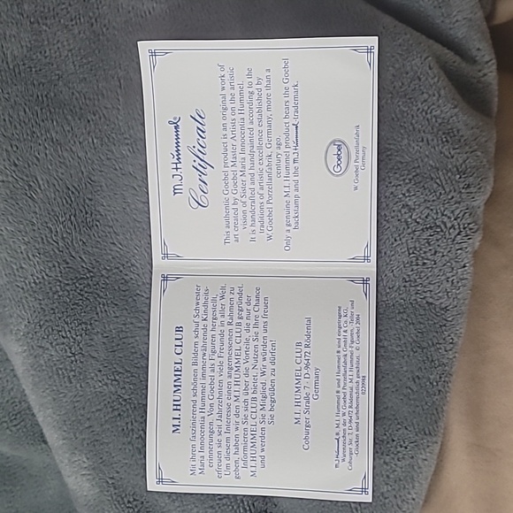 Winterzeit All Bundled Up Vintage Goebel Hummel 2221 2004 - Picture 11 of 15